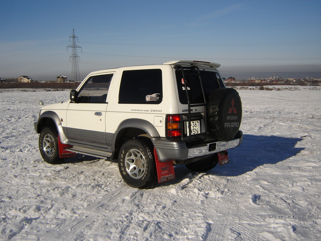 Mitsubishi Pajero 4WD 32D GLS