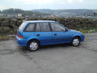 Suzuki Swift 13 GL Sedan