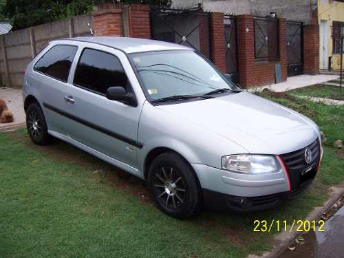 Volkswagen Gol 16