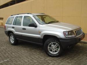 Jeep Grand Cherokee Laredo 27 CRD