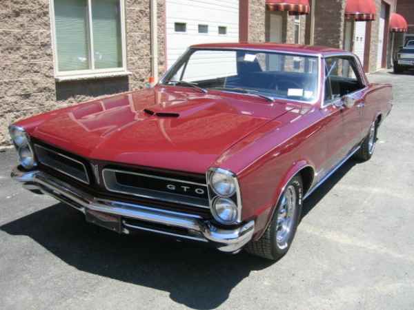 Pontiac GTO Tripower