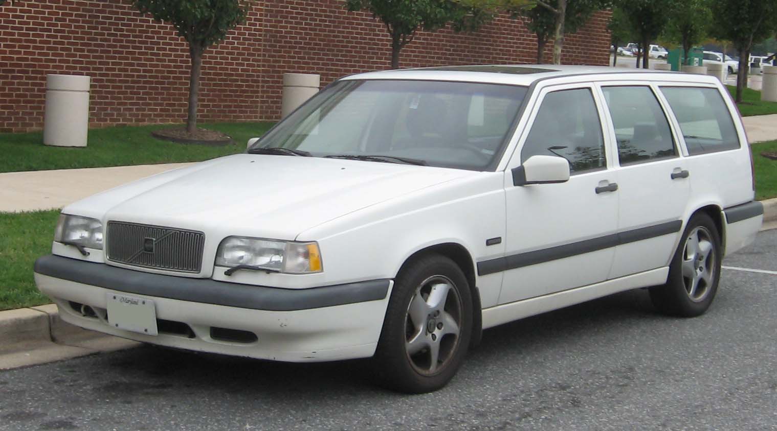 Volvo 850 wagon