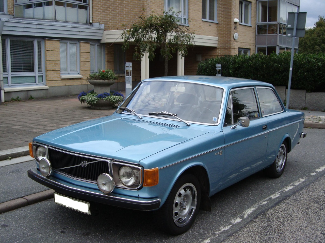 Volvo 142GL