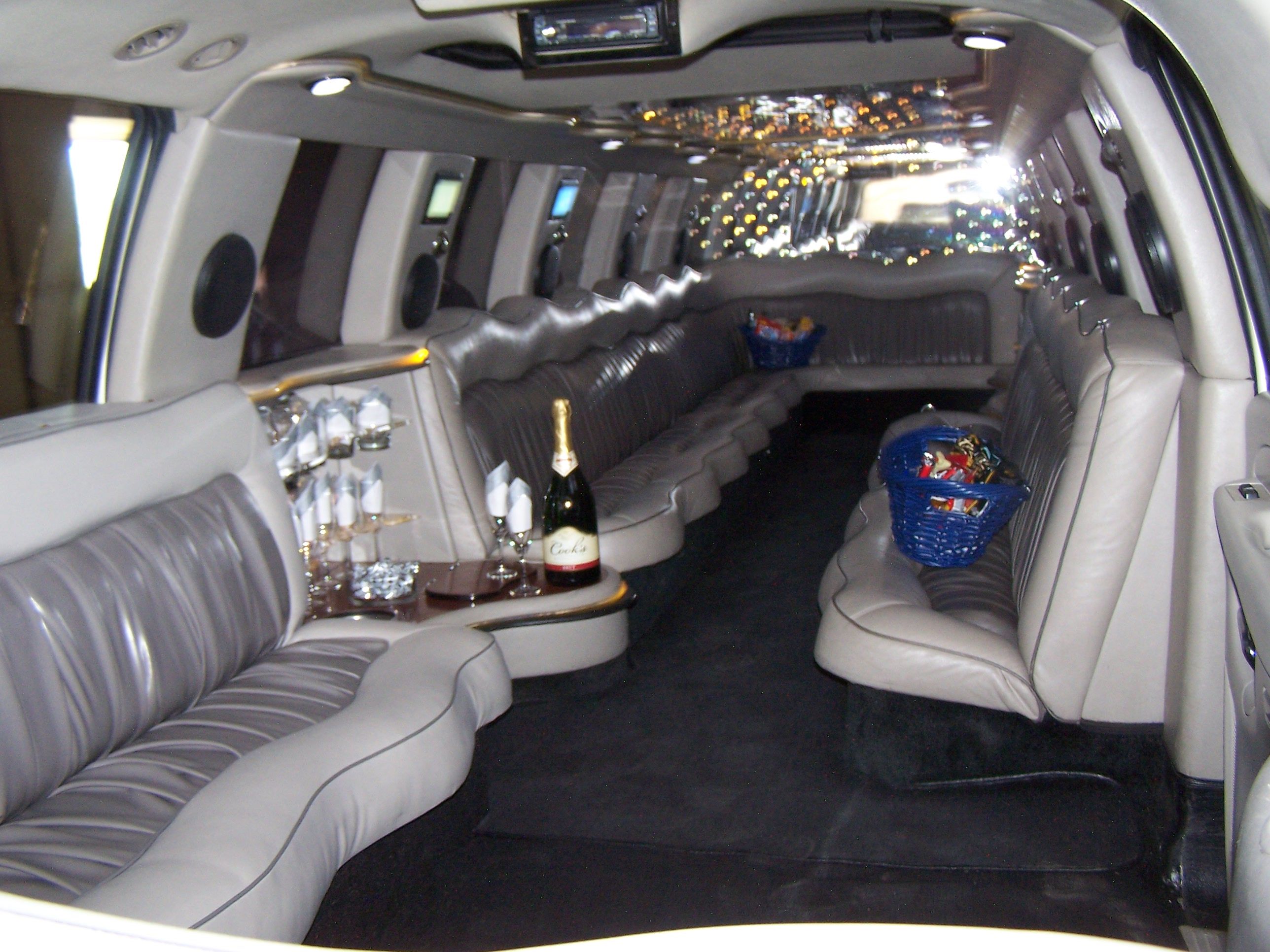 Cadillac Escalade Limousine