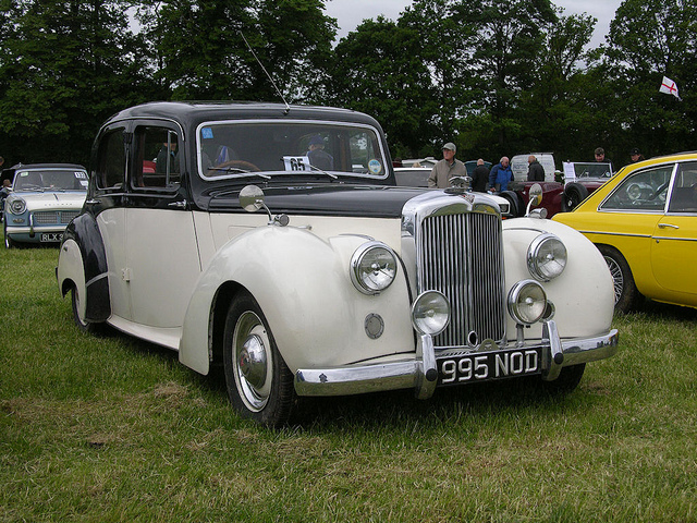 Alvis TA21 saloon