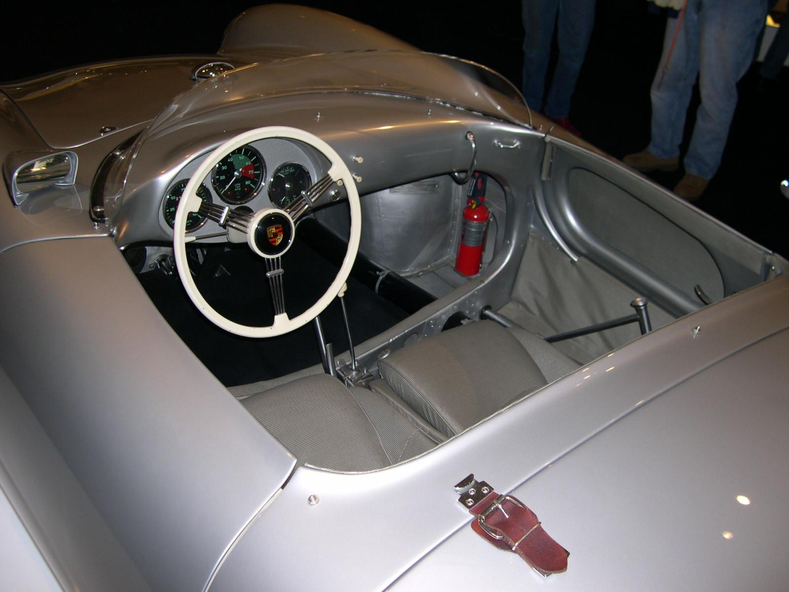 Porsche 550