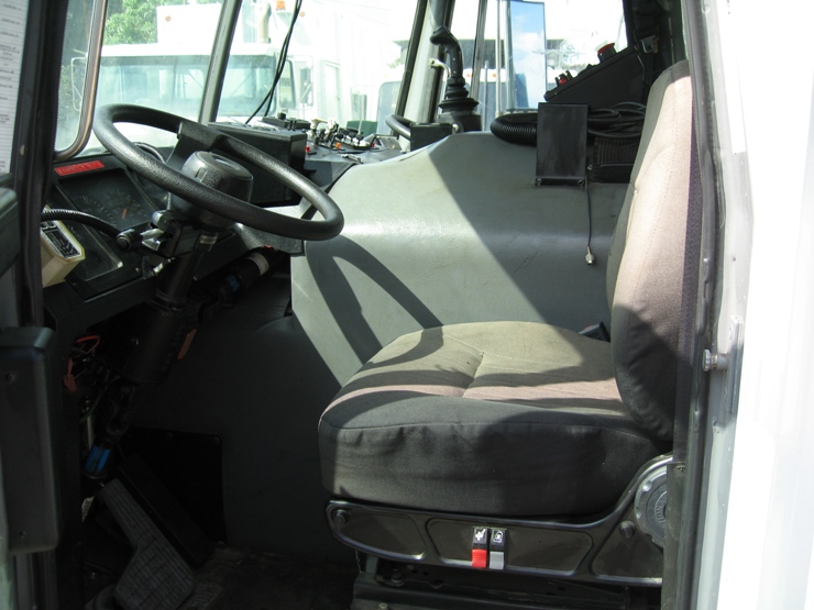 Autocar WXLL64 Autocar WXLL64