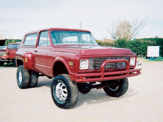 Chevrolet K5 Blazer 320