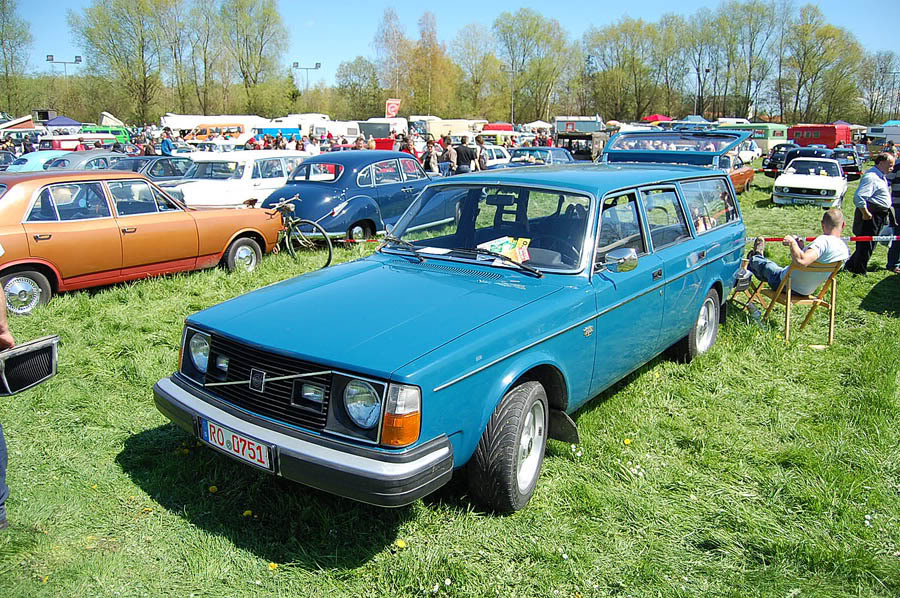 Volvo 245 DL