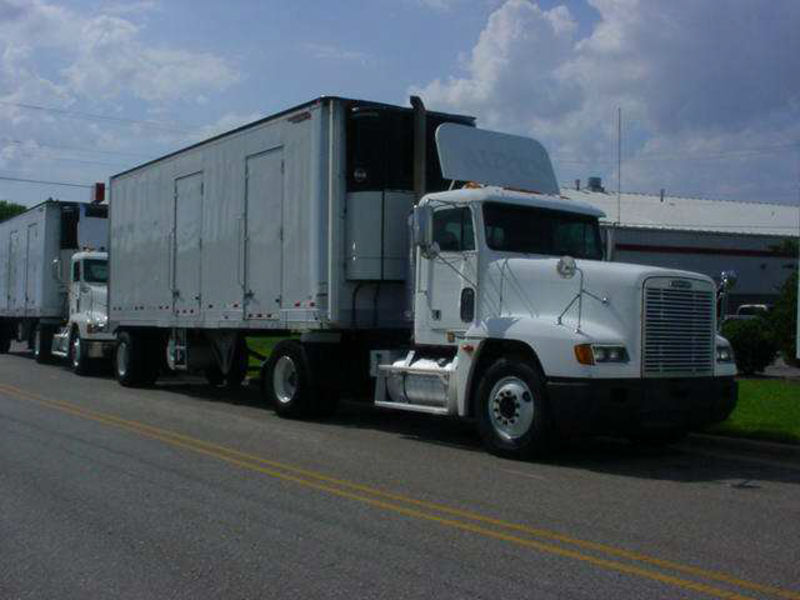 Freightliner FLD120 Conventional