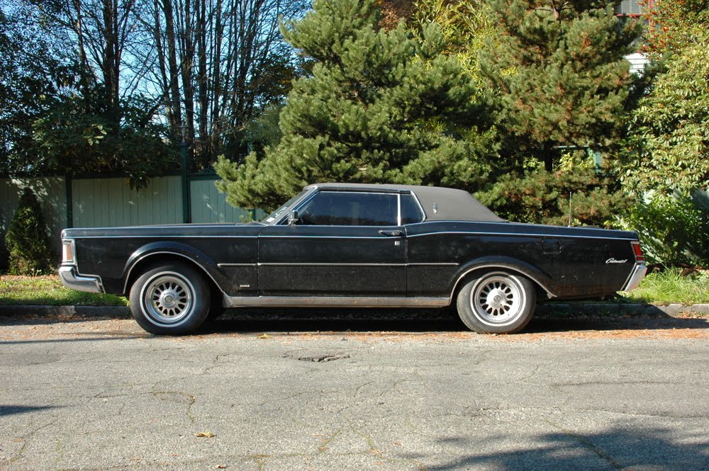 Lincoln Continental mk III coupe