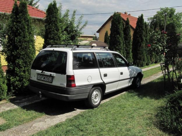 Opel Astra 14 GL Caravan