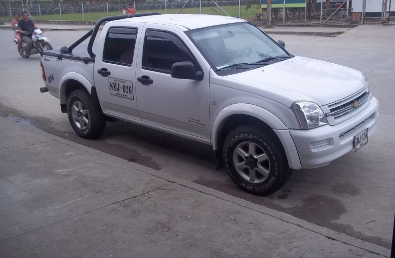 Chevrolet Luv DLX 2300 Space Cab