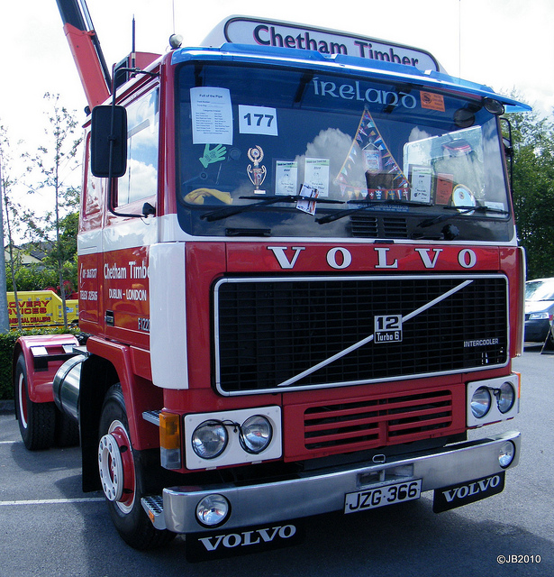 Volvo F10 Turbo 8