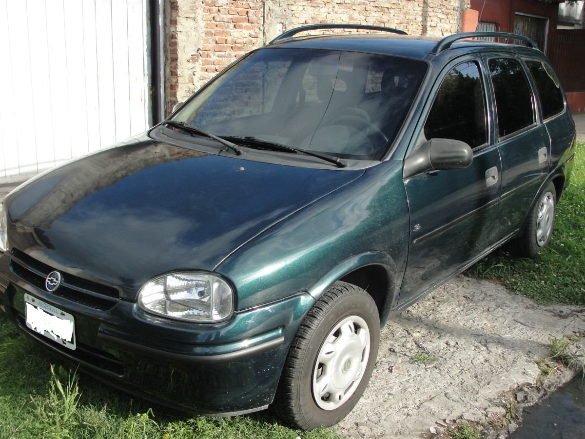 Chevrolet Corsa Wagon GL 16