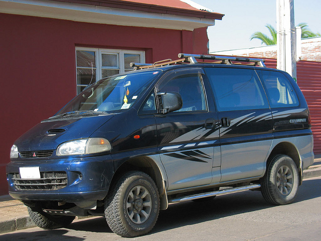 Mitsubishi Delica Space Gear Chamonix 2800 Turbo 4WD