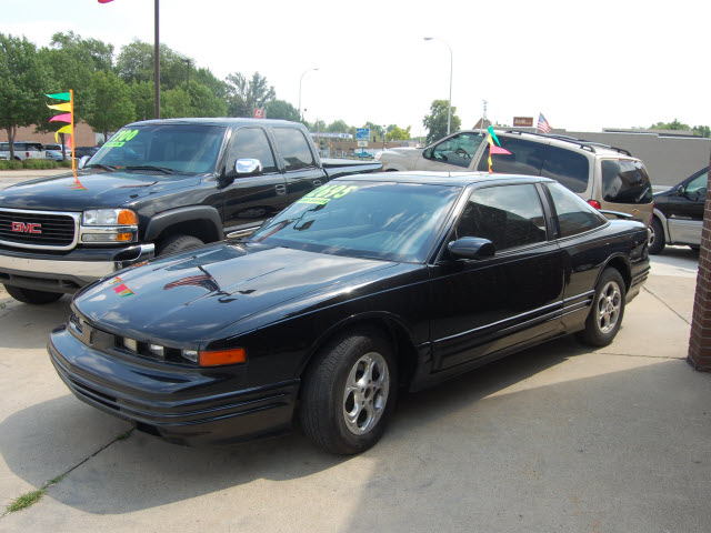 Oldsmobile Cutlass Supreme SL