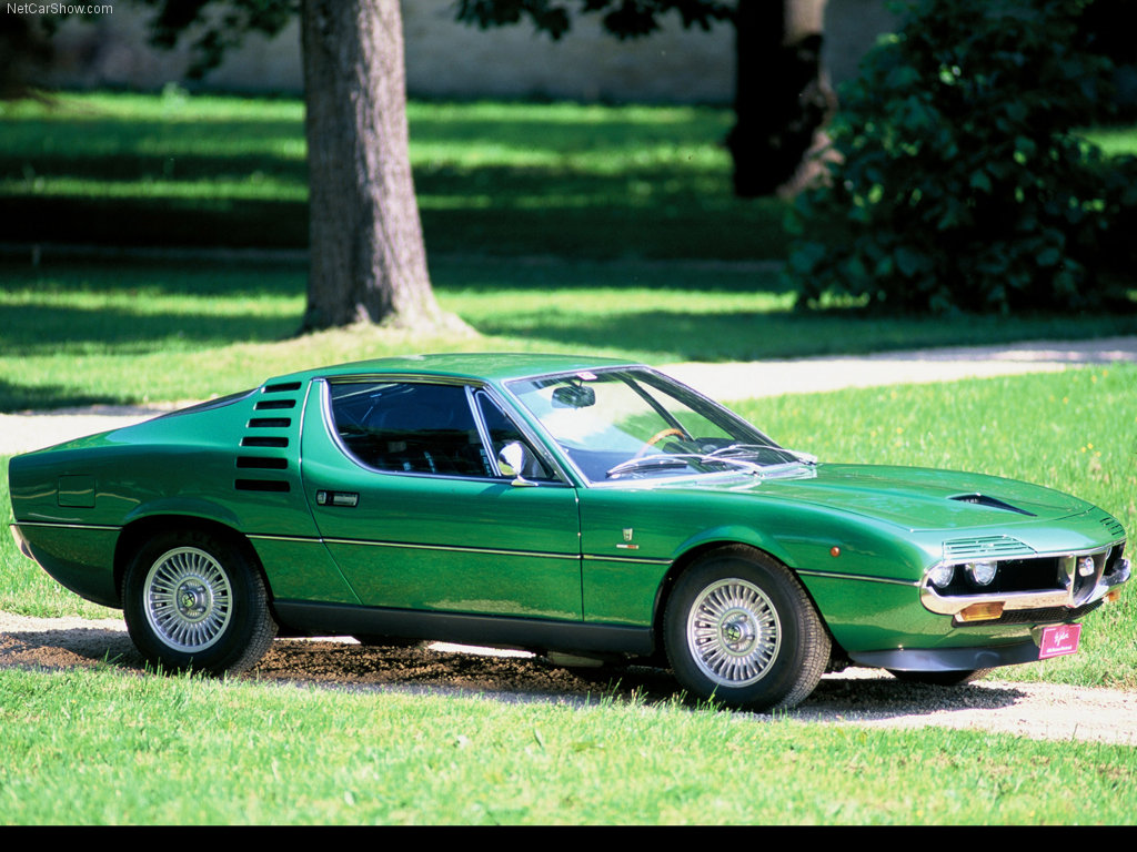 Alfa Romeo Montreal