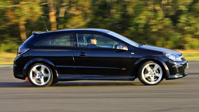 Holden Astra SRi 22