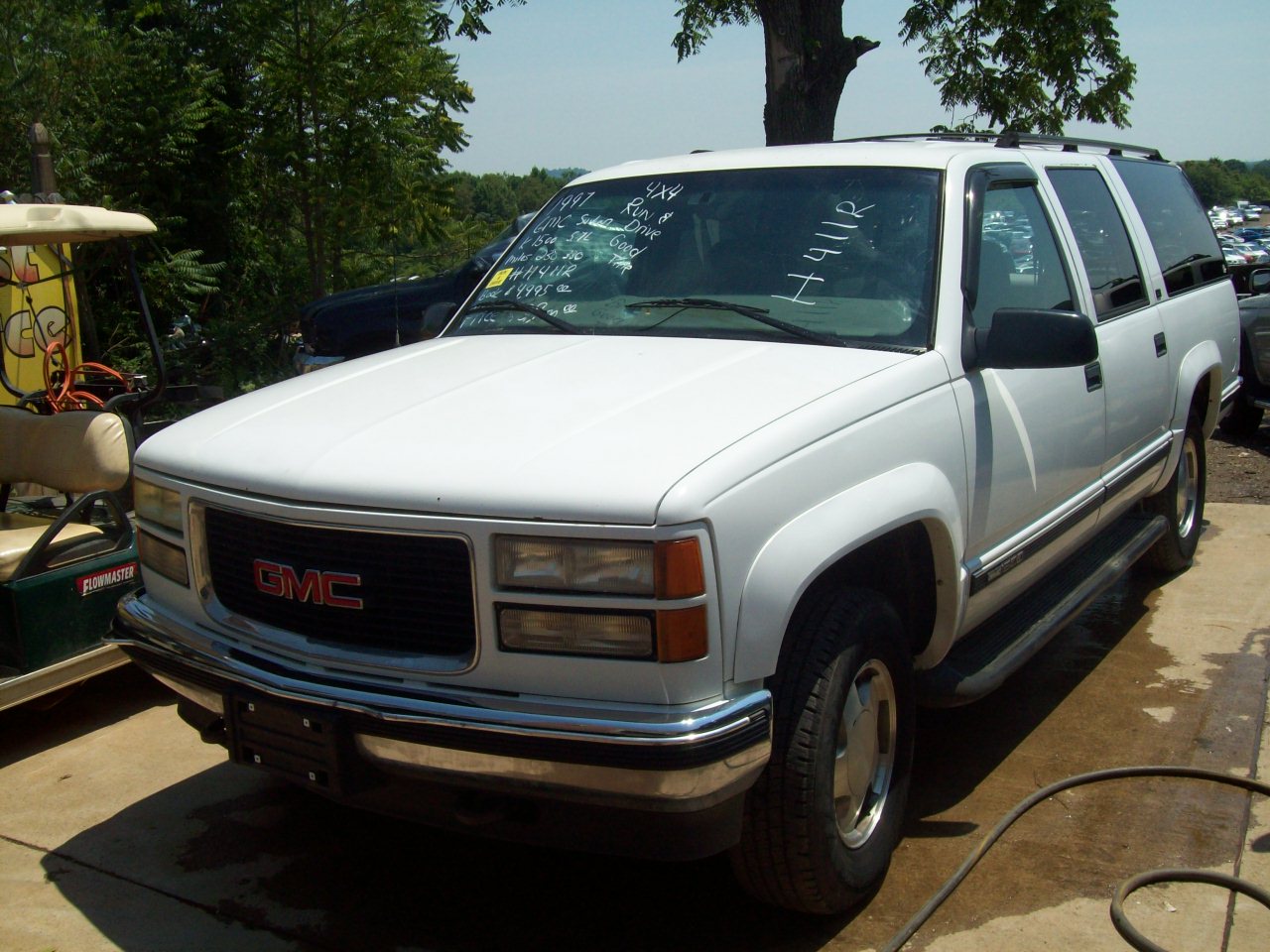 GMC Suburban 1500