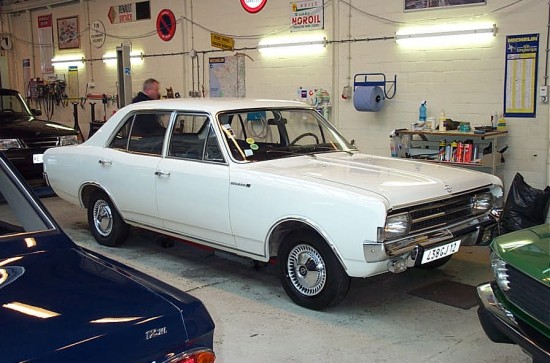 Opel Rekord 1700