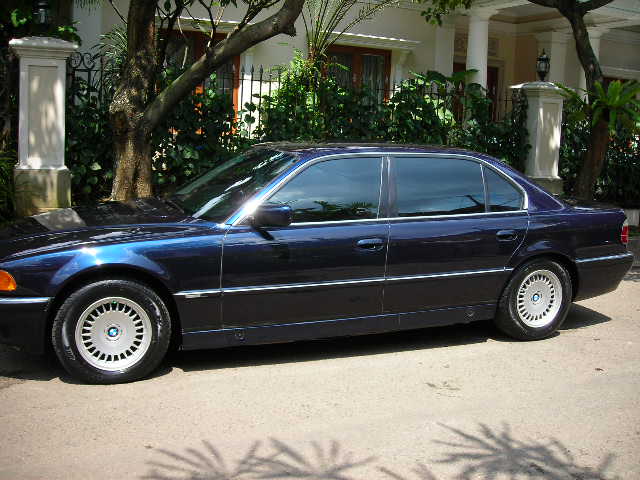 BMW 730iL