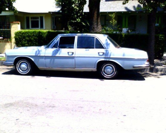 Mercedes-Benz 250 S Sedan