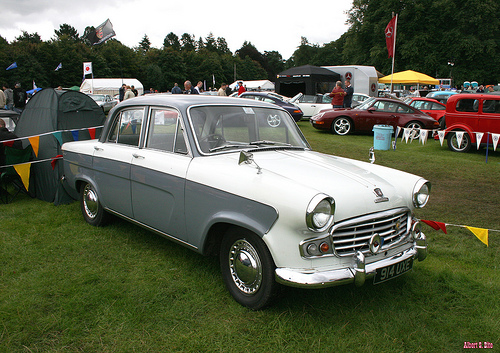Standard Vanguard Vignale III