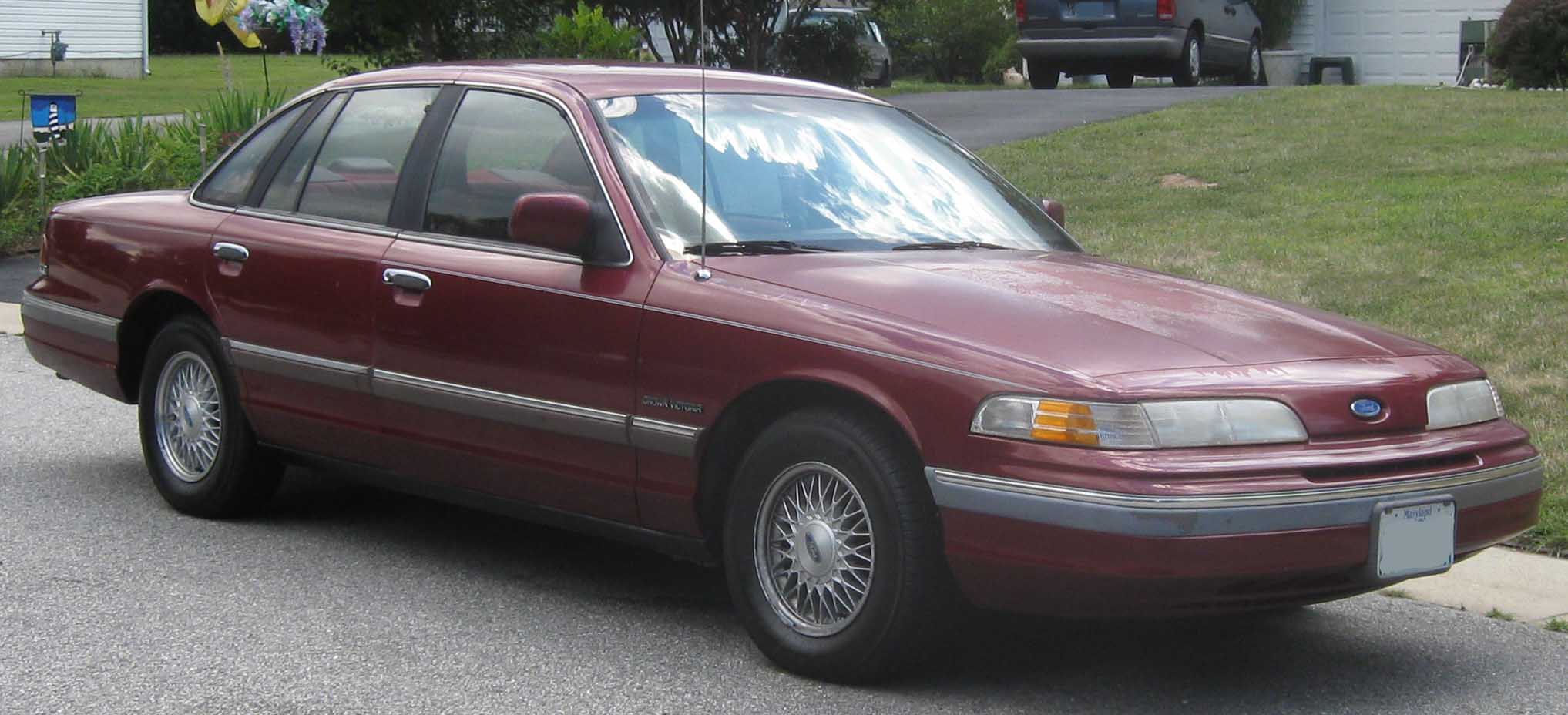 Ford Crown Victoria LX