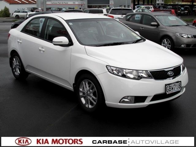 Kia Cerato HB 16 EX