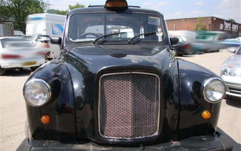 Carbodies London Taxi