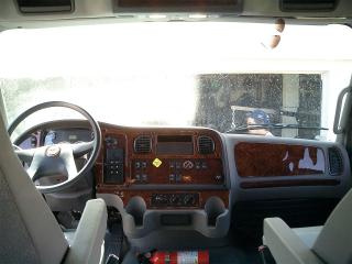 Freightliner Business Class M2 Pick Up