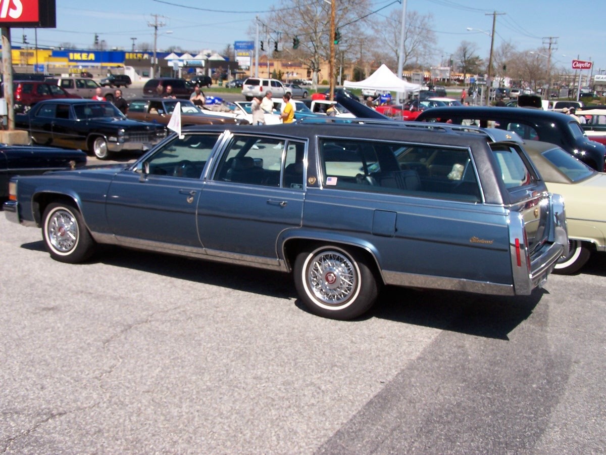 Cadillac Fleetwood wagon