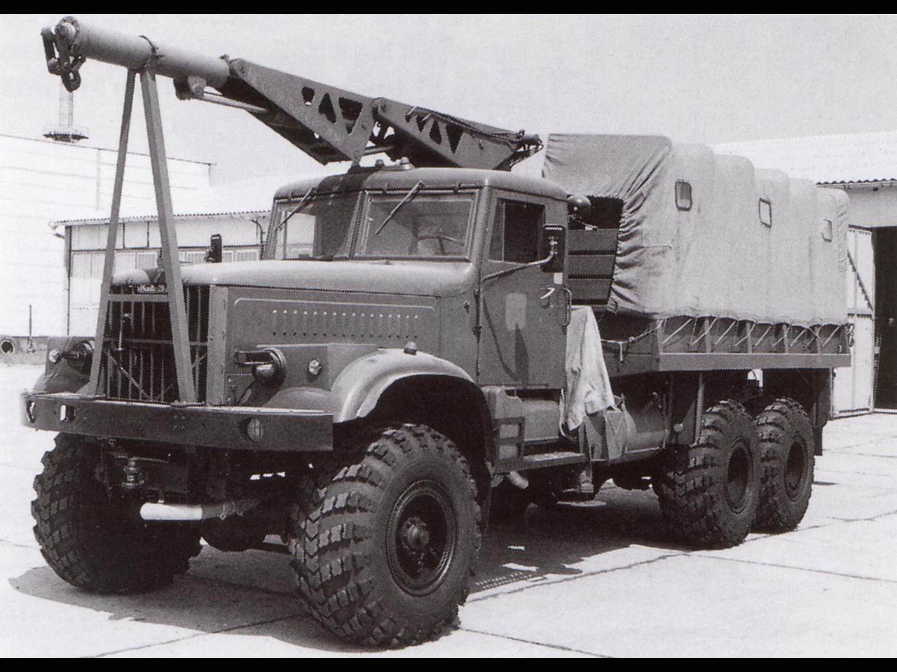 KrAZ 255