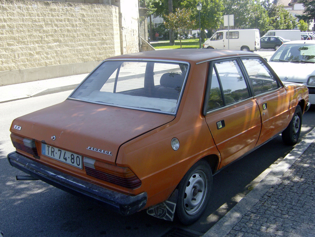 Peugeot 305 16 SRS