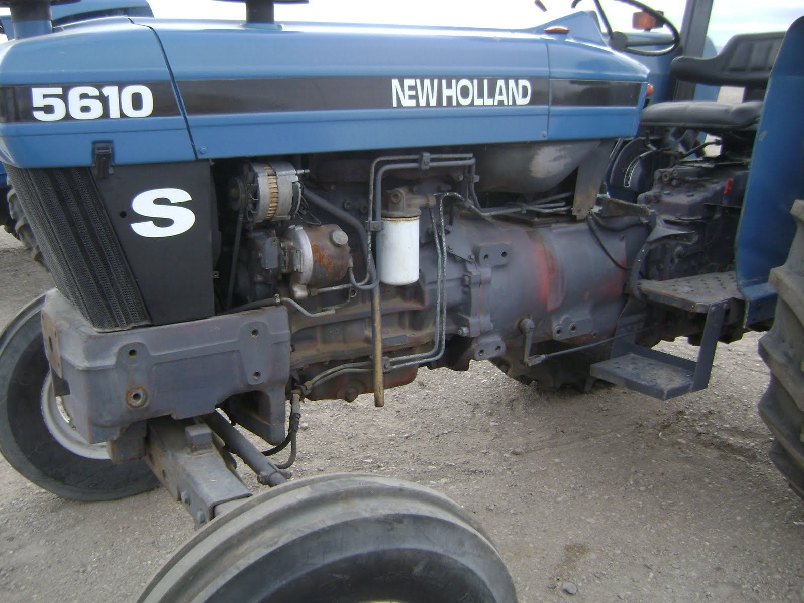 New Holland 5610