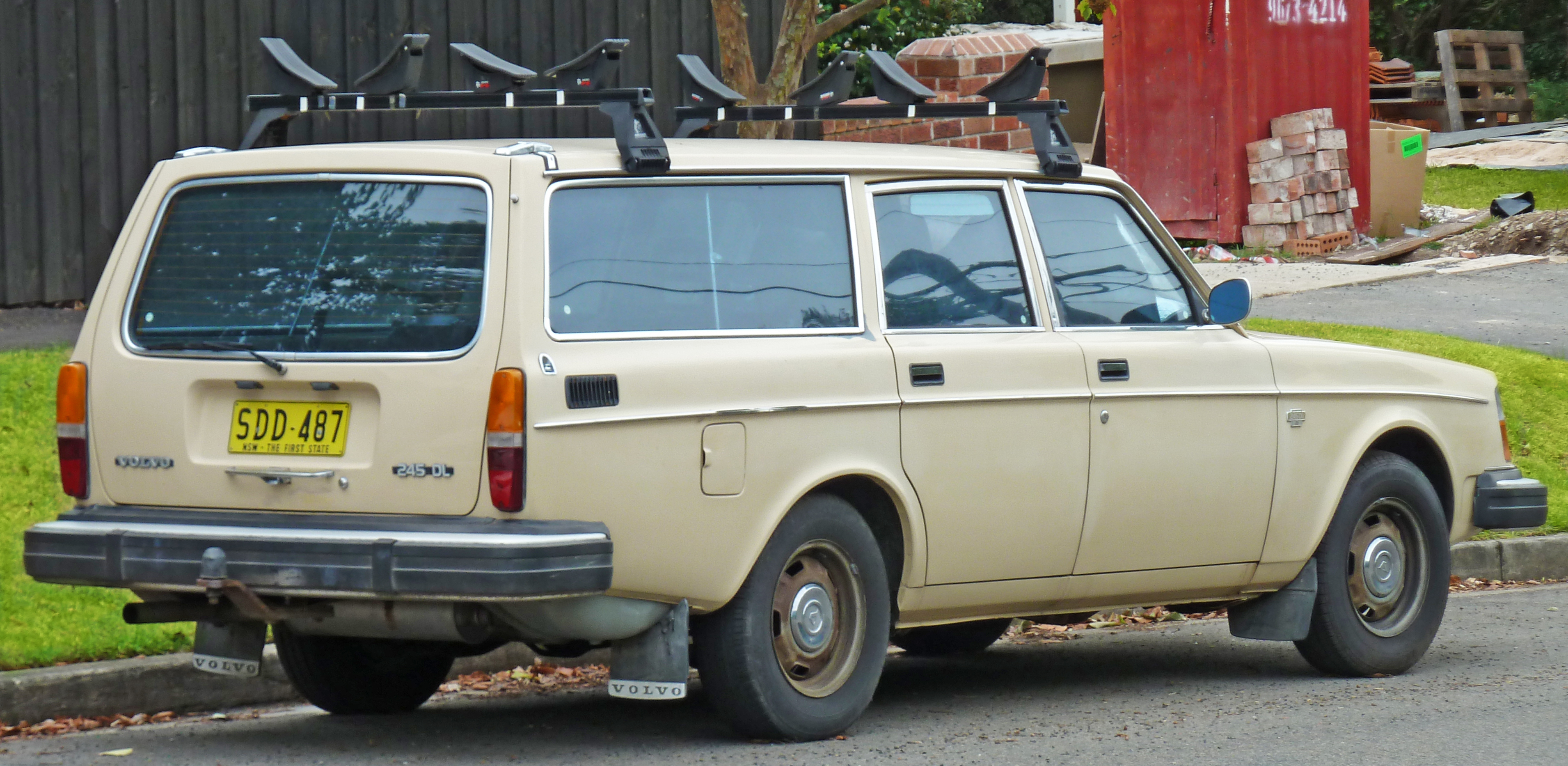 Volvo 245 DL Wagon