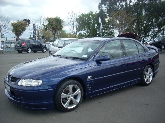 Holden Commodore Executive 38