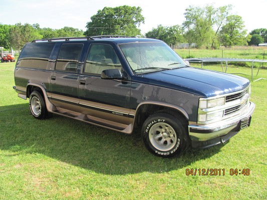 Chevrolet 1500 Suburban LS