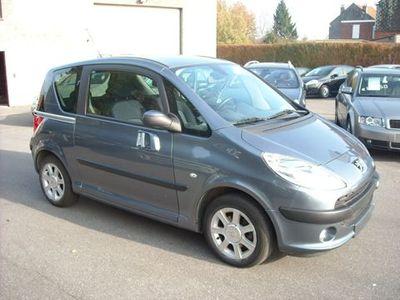 Peugeot 1007 14