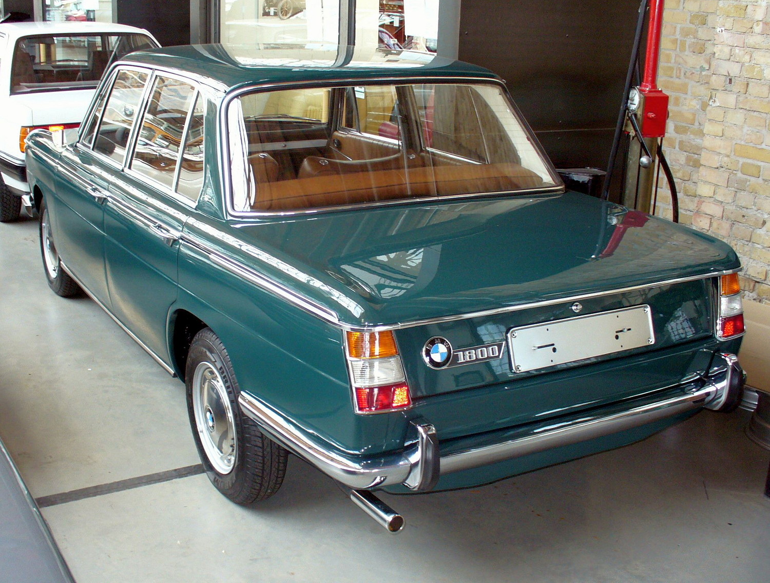 BMW 1800