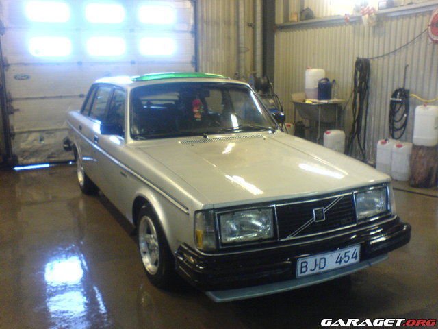 Volvo 142DL