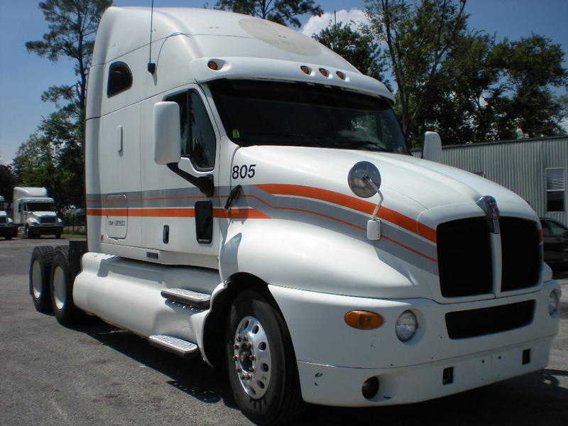 Kenworth T200