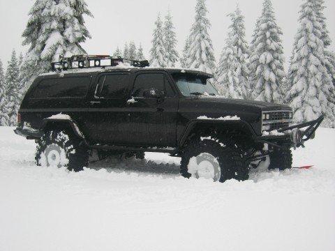 Chevrolet Suburban K10