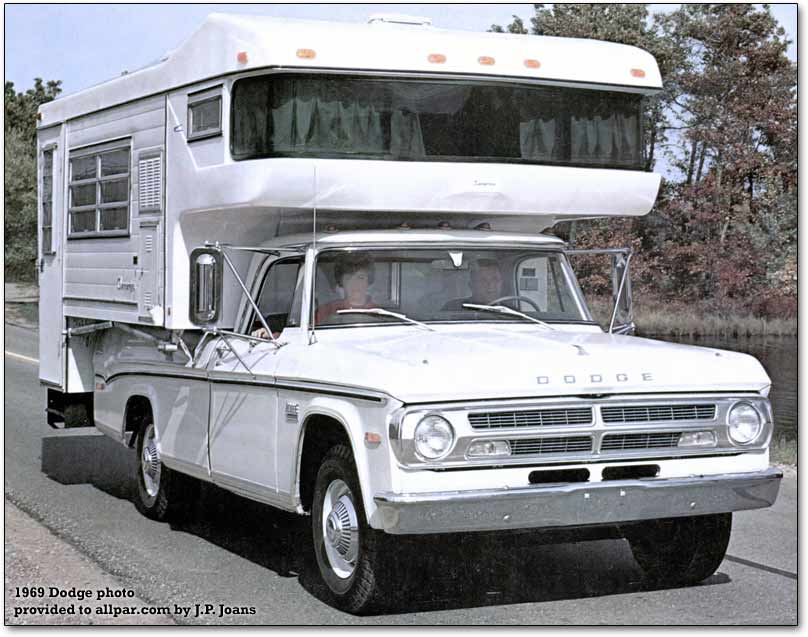 Dodge D300 Tradesman - Brougham RV