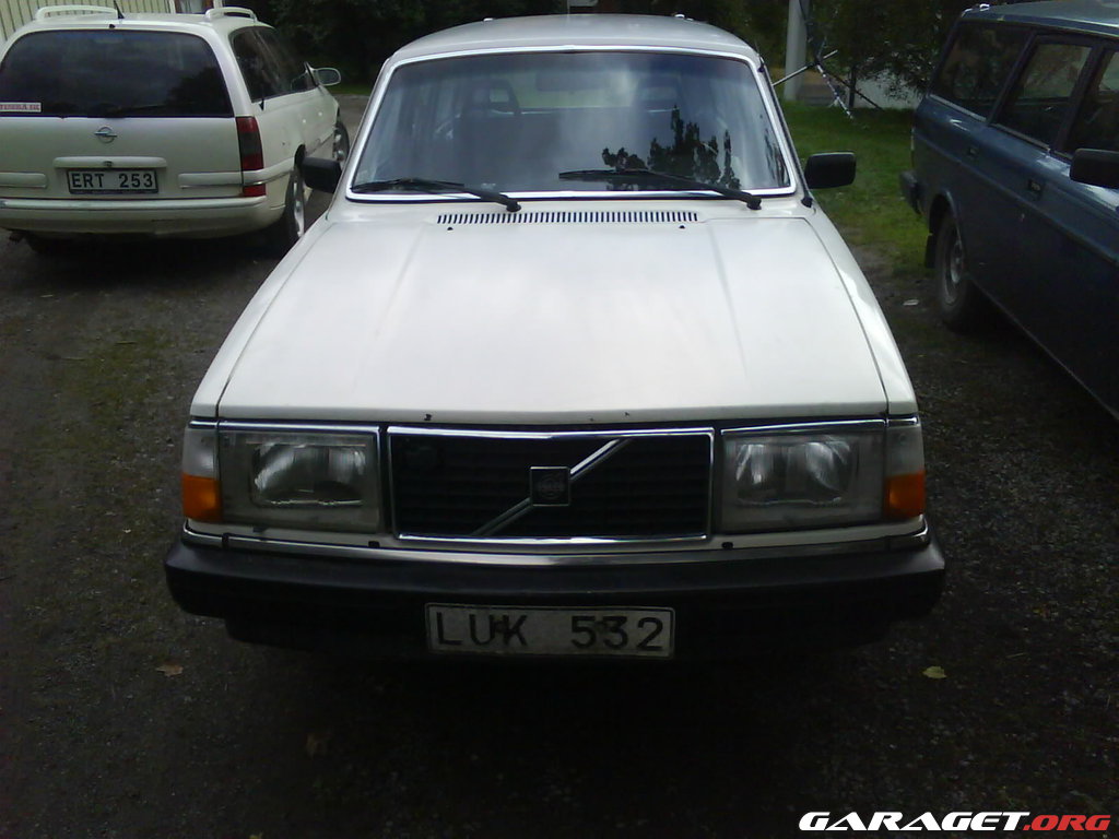 Volvo 245-234