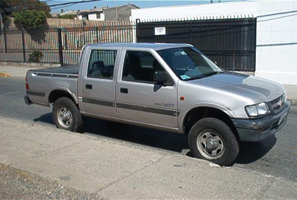 Chevrolet Luv 32 V6 4x4