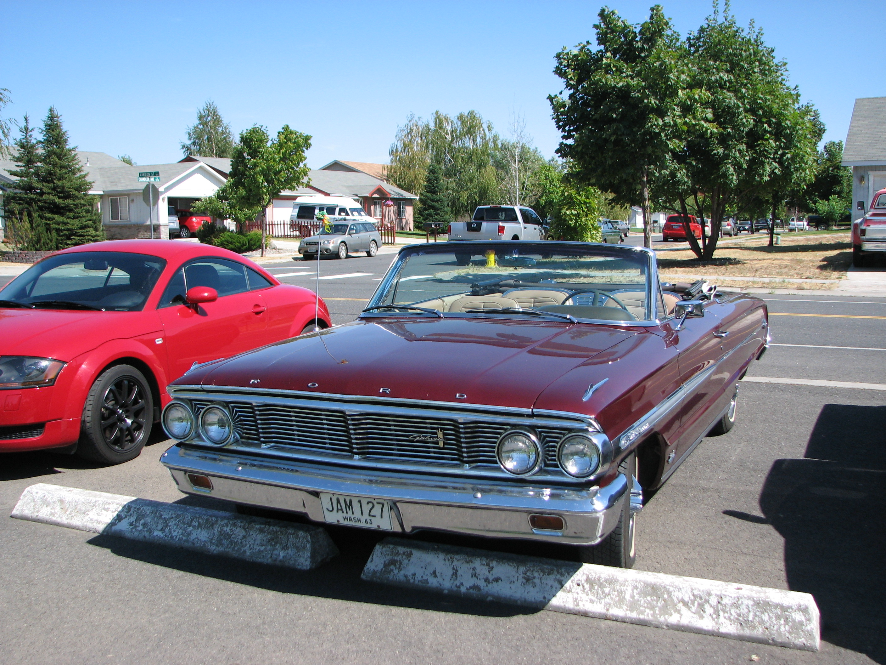 Ford Galaxie 500XL 2dr HT