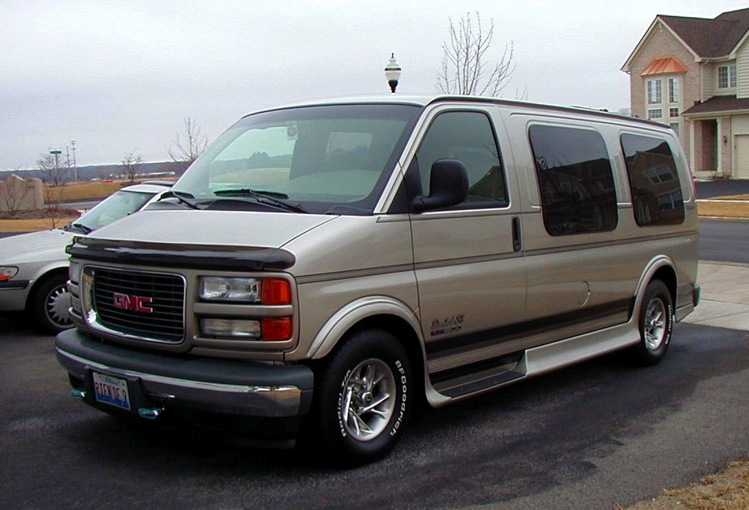 GMC Savana