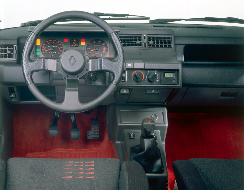Renault 5 GT